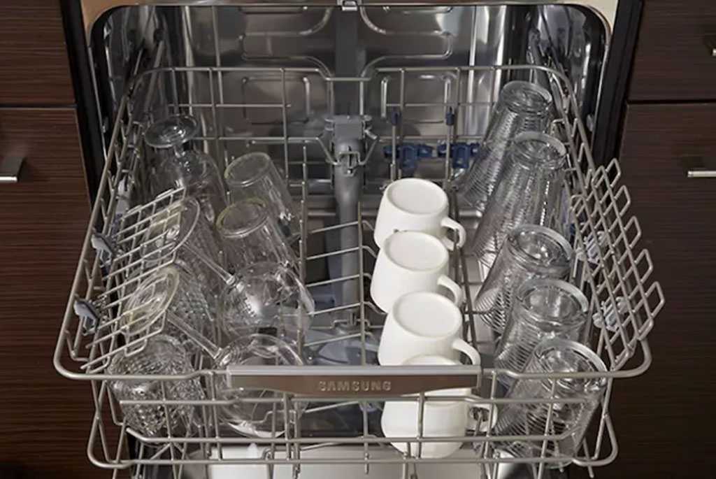 Не включается посудомоечная машина  Leran